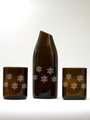 Motiv vločky Eko sklenice (z lahve od šampusu) 2x střední hnědá(10 cm, 8 cm) a karafa 22 cm. Baleno v dárkové krabičce