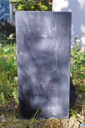 Náhrobní mramorová deska na výšku- tmavě šedá - Nápis s fotografií