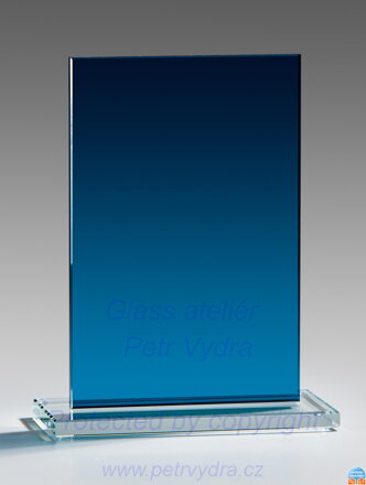 Sportovní a firemní trofej Fantazie 7 s  modrou barvou horního dílu