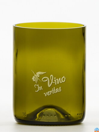 1 ks Eko sklenice ( z lahve od vína) malá olivová (10 cm, 7,5 cm) s pískovaným motivem, který můžete vybrat z galerie motivů pod výrobkem ( slon, vlci, malý princ, spirála atd ) balená dárkově v celofánovém sáčku