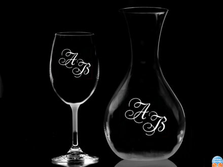 Set na víno 12x poháre na víno Thun 350 ml alebo 250 ml a 1x karafa s monogramom