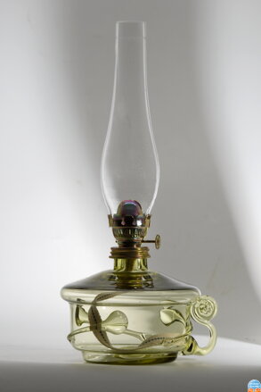 Petrolejová lampa, historické lesné sklo - 912-s, 32x16 cm