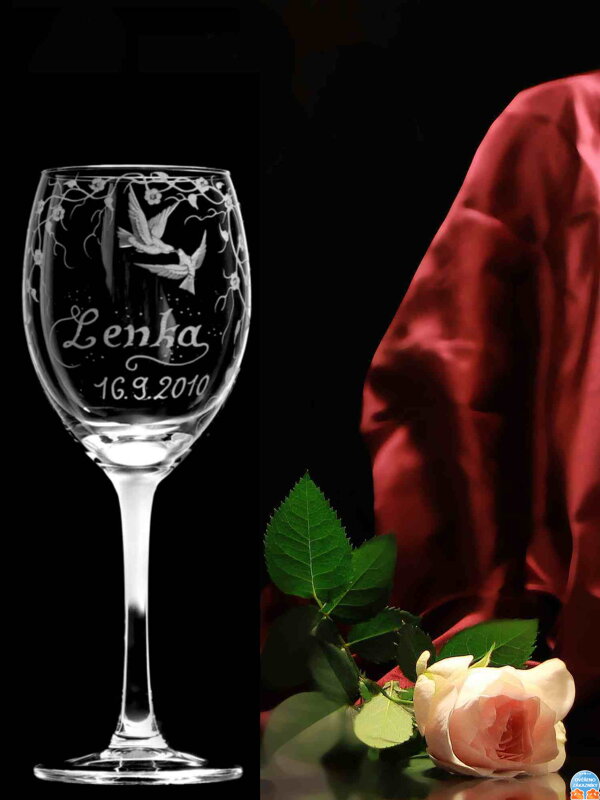 2x Hochzeitsgläser Thun 250 ml mit Tauben für Wein - Hochzeitsgeschenk mit Geschenkbox für eine Flasche Wein