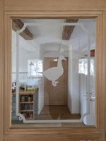 Pískované siluety hus s rámečkem do dveří - práce na přání zákazníka..