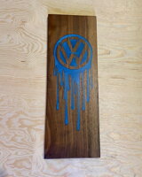 Dřevěné prkénko s logem Volkswagen s pryskyřicí