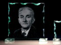 Glasplatte in einem Urnenkasten mit Foto des Verstorbenen, Höhe 10 cm