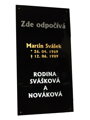 V3. Černá náhrobní skleněná deska s portrétem a křížem