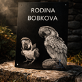 V36. Černá náhrobní skleněná deska s oblíbeným zvířetem a nápisy