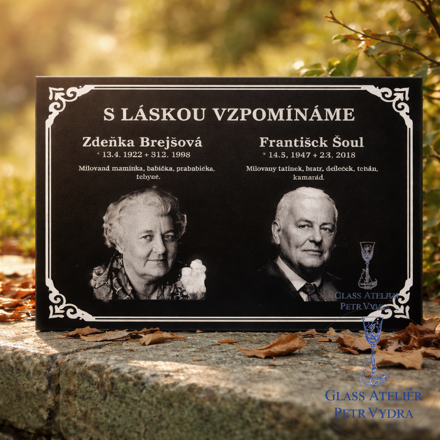 V9. Černá náhrobní skleněná deska s portrétem a rámečkem 
