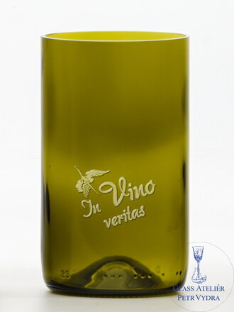 2ks Eko sklenice (z lahve od vína) střední olivová (13 cm, 7,5 cm) Moldavský čáp - In vino veritas