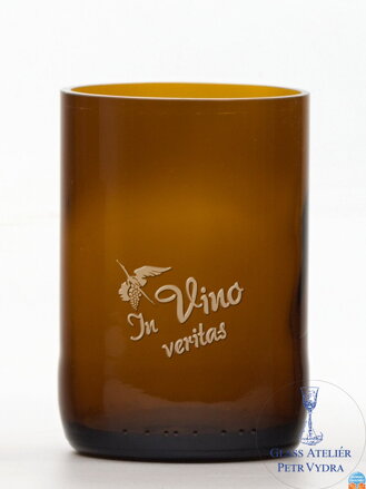 2 St. Öko-Gläser (aus einer Bierflasche) mittelbraun (10 cm, 6,5 cm) Moldawischer Storch - In vino veritas
