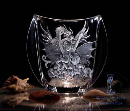 Drachen Frau - Hand gravierte Vase