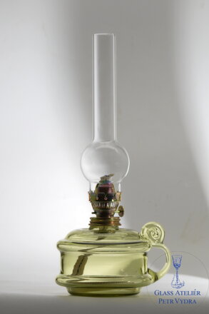 Petrolejová lampa, historické lesné sklo - 913-1, 31x15 cm