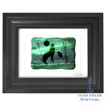 Vlk - zelené vitrážové sklo v černém rámu 13 x 18 cm ( pasparta 10 x 15 cm )