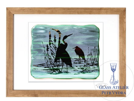 Volavka  - zelené vitrážové sklo v černém rámu 50 x 70 cm ( pasparta 40 x 50 cm ) Volavka  - zelené vitrážové sklo v černém rámu 50 x 70 cm ( pasparta 40 x 50 cm )