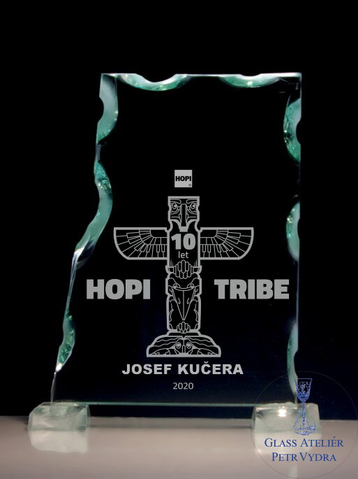 Firemní dar - Plaketa atyp III (vlastní text, logo), výška 13 cm Firemní dar - Plaketa atyp III (vlastní text, logo), výška 13 cm