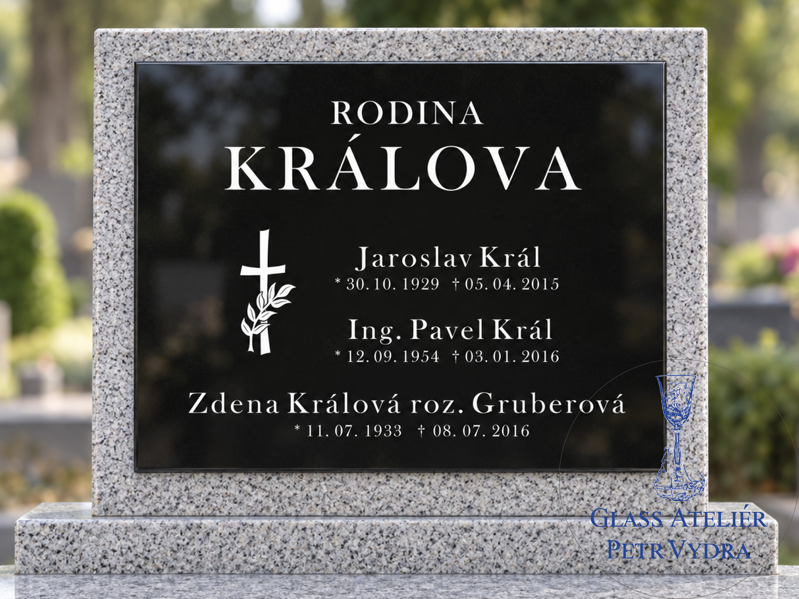 V4. Černá náhrobní skleněná deska s křížem 