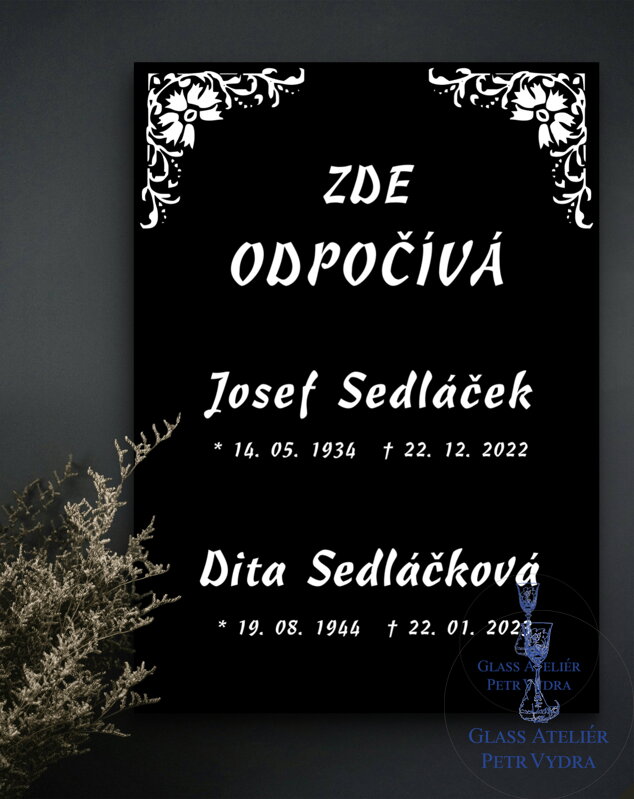 V31. Černá náhrobní skleněná deska s okrajem 