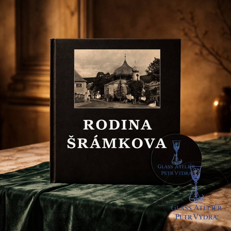 V13. Černá náhrobní skleněná deska s motivem krajiny