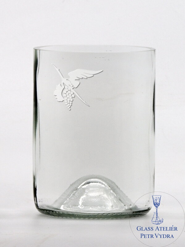 2ks Eko poháre (z fľaše od vína) malá číra (10 cm, 7,5 cm) Moldavský bocian 2ks Eko poháre (z fľaše od vína) malá číra (10 cm, 7,5 cm) Moldavský bocian