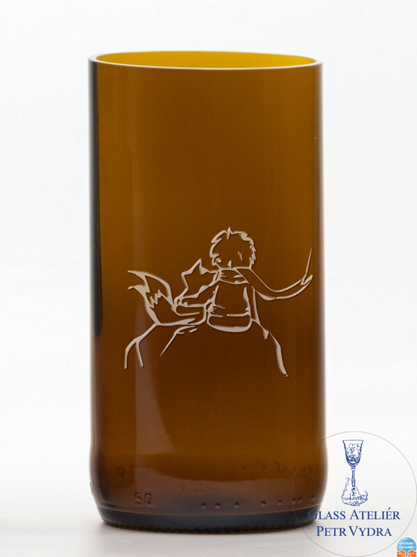 2ks Eko sklenice (z lahve od piva) velká hnědá (13 cm, 6,5 cm) Malý princ a liška 2ks Eko sklenice (z lahve od piva) velká hnědá (13 cm, 6,5 cm) Malý princ a liška