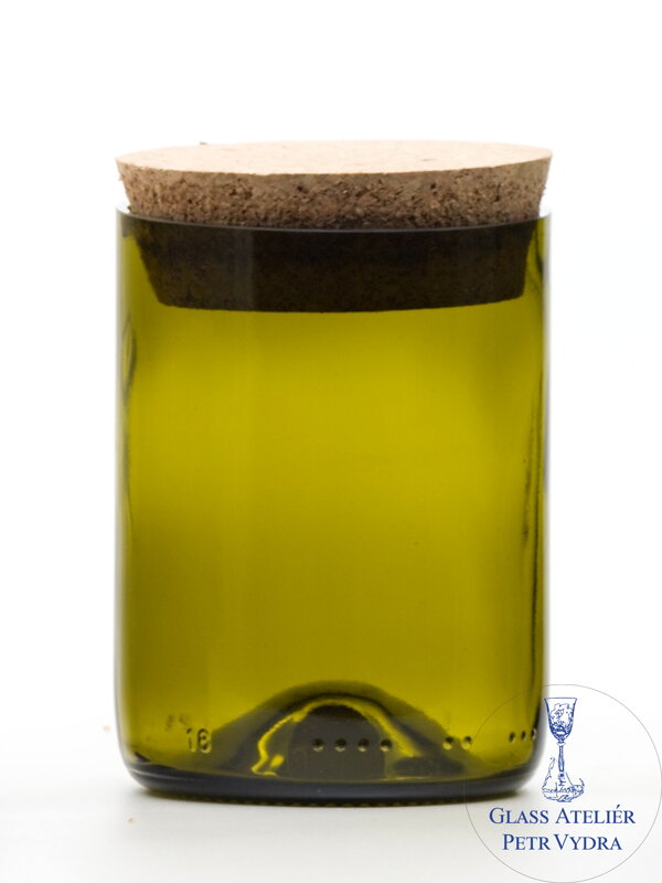 Eko uzatvárateľná dóza (z fľaše od vína) malá olivová (10 cm, 7,5 cm) Eko uzatvárateľná dóza (z fľaše od vína) malá olivová (10 cm, 7,5 cm)