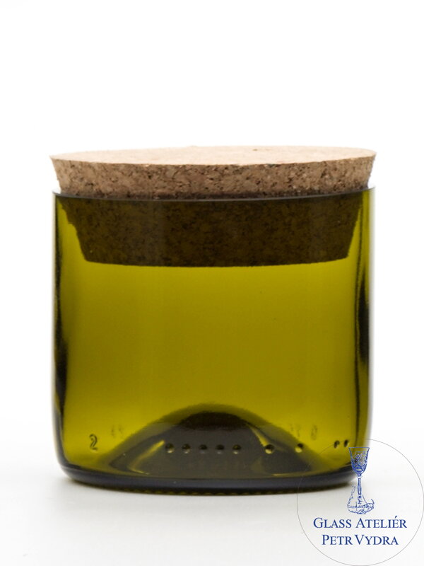 Eko uzatvárateľná dóza (z fľaše od vína) najmenšia olivová (7 cm, 7,5 cm) Eko uzatvárateľná dóza (z fľaše od vína) najmenšia olivová (7 cm, 7,5 cm)