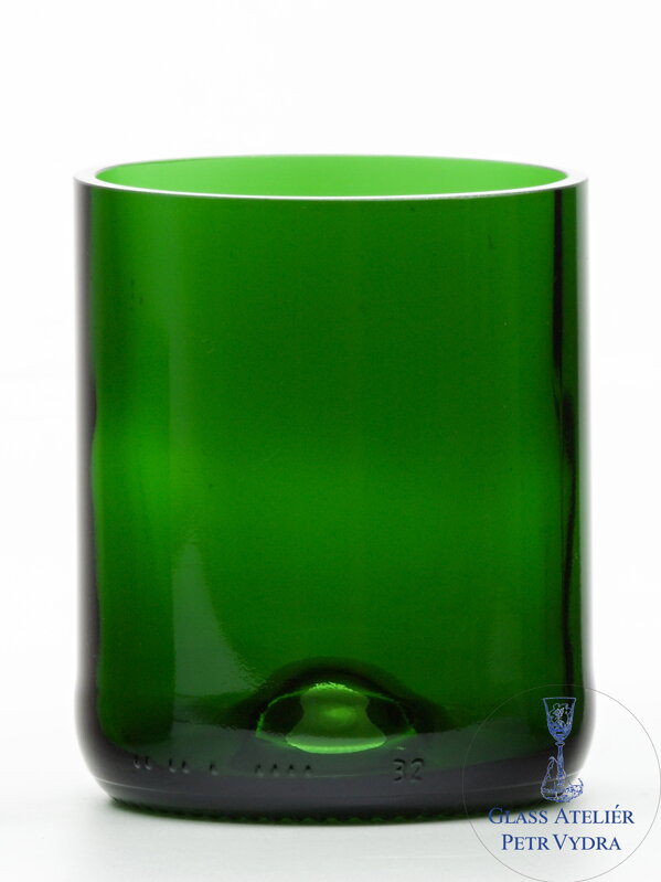 2ks Eko poháre (z fľaše od šampusu) malá zelená (7 cm, 6,5 cm) 2ks Eko poháre (z fľaše od šampusu) malá zelená (7 cm, 6,5 cm)