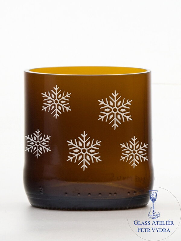 2ks Eko sklenice (z lahve od piva) hnědá (7 cm, 6,5 cm) Vločky 2ks Eko sklenice (z lahve od piva) hnědá (7 cm, 6,5 cm) Vločky