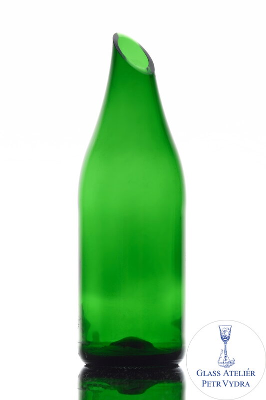 Eko karafa z recyklovaného skla (z fľaše od vína) zelená Eko karafa z recyklovaného skla (z fľaše od vína) zelená