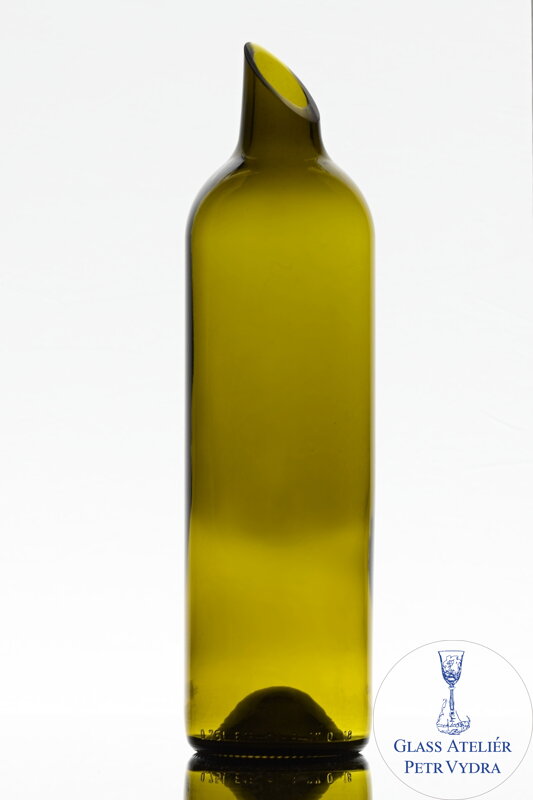 Eko karafa z recyklovaného skla (z fľaše od vína) olivová Eko karafa z recyklovaného skla (z fľaše od vína) olivová