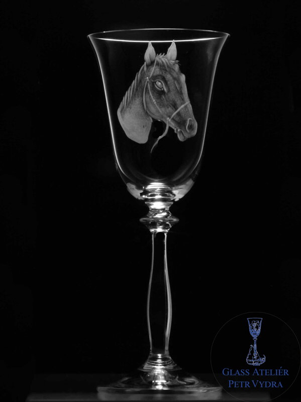 2x Angela na víno (250/350 ml) - motív koňa 2x Angela na víno (250/350 ml) - motív koňa