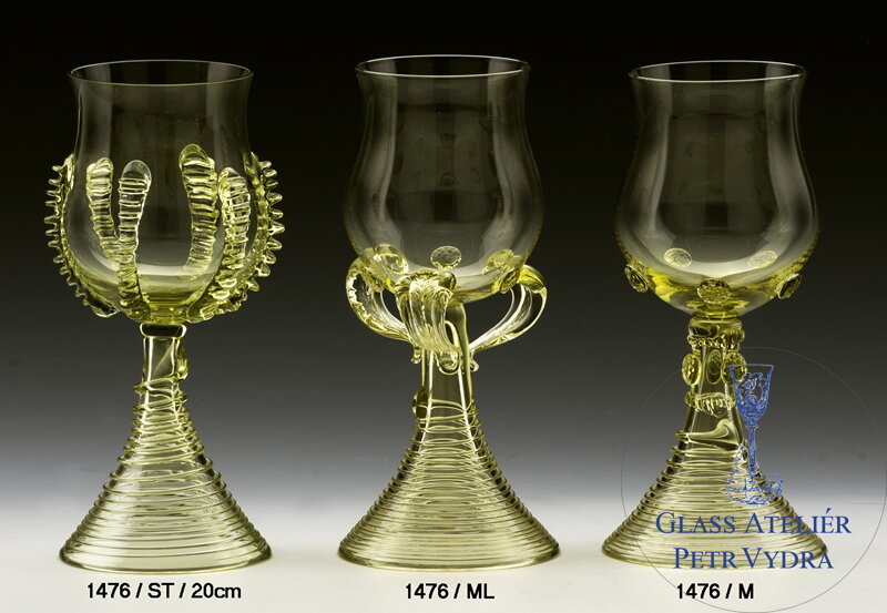 Historické sklo 2x- sklenice víno 1476/ML/20 cm Historické sklo 2x- sklenice víno 1476/ML/20 cm
