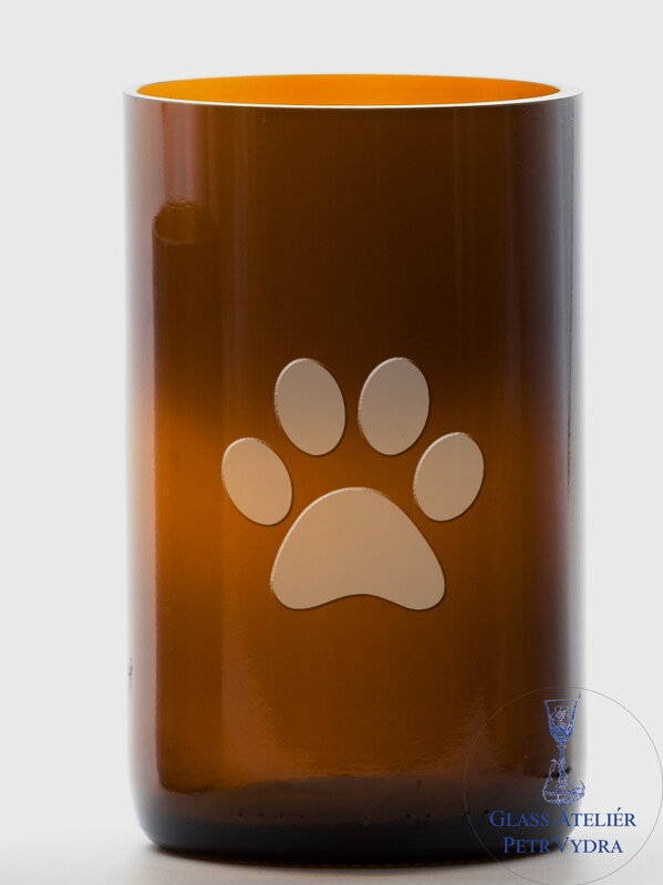 2ks Eko poháre (z fľaše šampusu) veľká hnedá (13 cm, 6,5 cm) Tlapka 2ks Eko poháre (z fľaše šampusu) veľká hnedá (13 cm, 6,5 cm) Tlapka