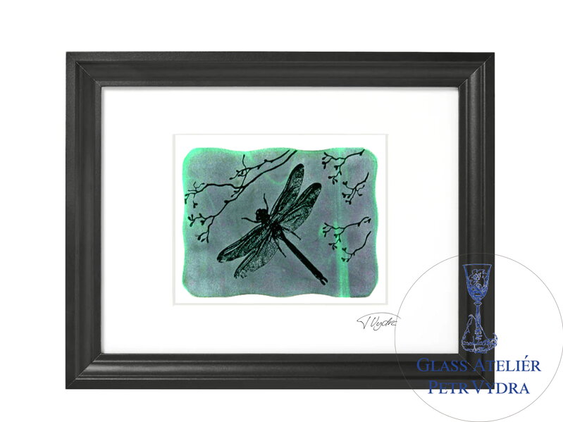 Vážka - zelené vitrážové sklo v ráme 30 x 40 cm ( pasparta 21 x 30 cm ) Vážka - zelené vitrážové sklo v ráme 30 x 40 cm ( pasparta 21 x 30 cm )