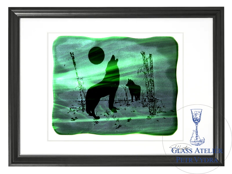 Vlk - zelené vitrážové sklo v čiernom ráme 50 x 70 cm ( pasparta 40 x 50 cm ) Vlk - zelené vitrážové sklo v čiernom ráme 50 x 70 cm ( pasparta 40 x 50 cm )
