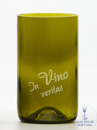 2ks Eko sklenice (z lahve od vína) střední olivová (13 cm, 7,5 cm) In vino veritas