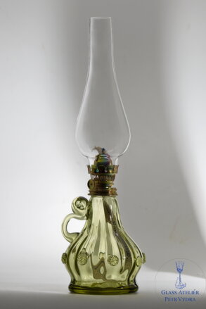 Petrolejová lampa, historické lesní sklo - 901-1 opm, rozměr 36x11 cm