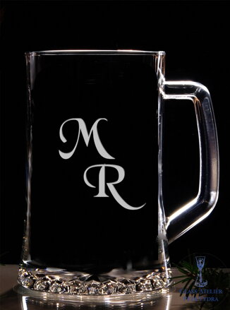 Pullitr nebo třetinka s pískovaným motivem - monogram