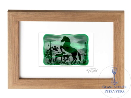 Koně - zelené vitrážové sklo v hnědém rámu 21 x 30 cm ( pasparta 13 x 18 cm )