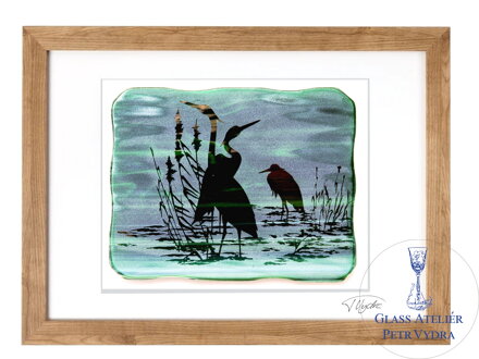 Volavka  - zelené vitrážové sklo v černém rámu 50 x 70 cm ( pasparta 40 x 50 cm )