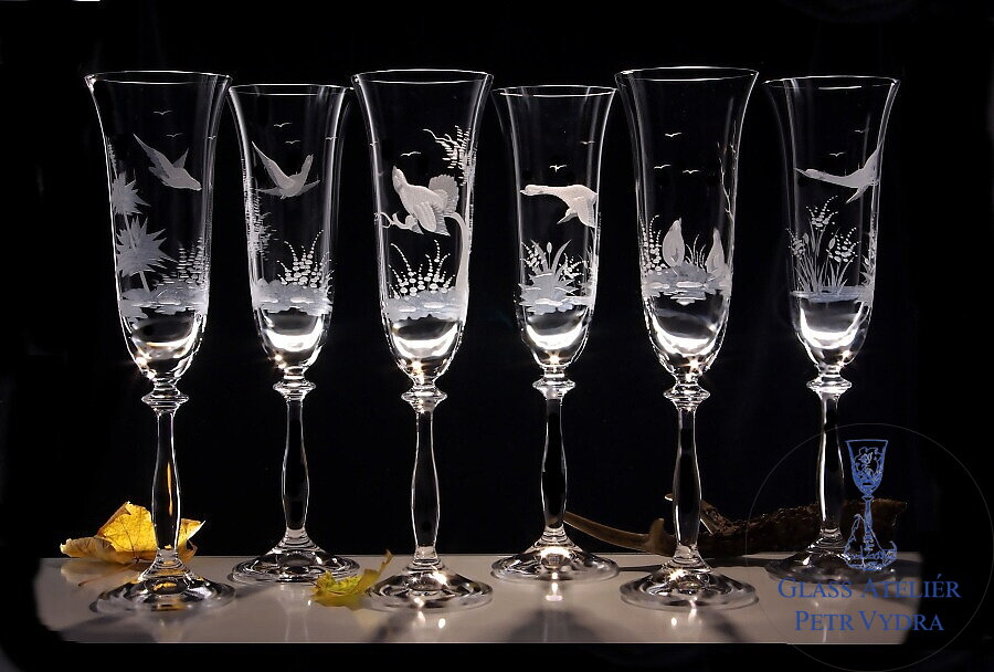 engraved champagne glasses