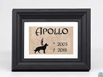 Pietní zvířecí pomníček - glazurovaná dlaždice v rámu - silueta psa černá a nápis černý ( domácí mazlíček ) 13 x 18 cm ( pasparta 10 x 15 cm )