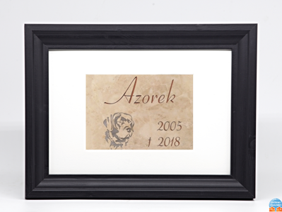Pietní zvířecí pomníček - glazurovaná dlaždice v rámu - hlava psa šedá a nápis hnědý ( domácí mazlíček ) 21 x 30 cm ( pasparta 13 x 18 cm )