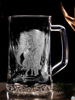 Biergläser 0,5 litre - Jagd Motive ( Elefant und Elefantenbaby ) - Hand graviertes Glas