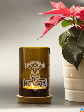 Motiv Thors Hammer - Upcycled Flaschenkerzenhalter braun 13 cm, - Korkfuß und Teelicht, verpackt in einer Zellophantüte
