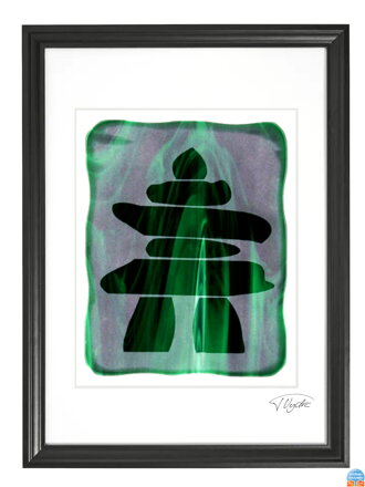 Inuksuk- grüne Glasmalerei in schwarzem Rahmen 50 x 70 cm (Passepartout 40 x 50 cm)