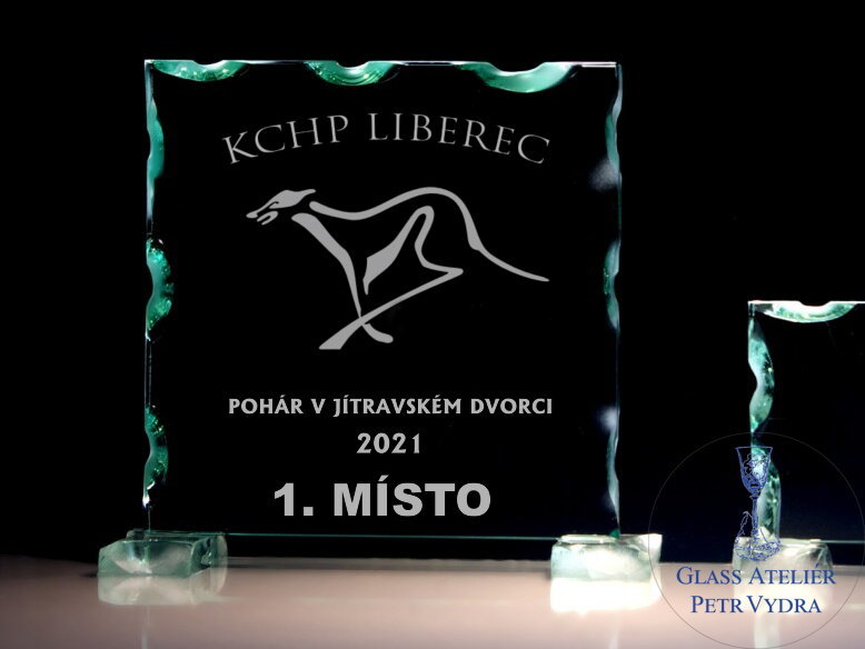 Sportovní trofej - Plaketa čtverec (vlastní text, logo) 