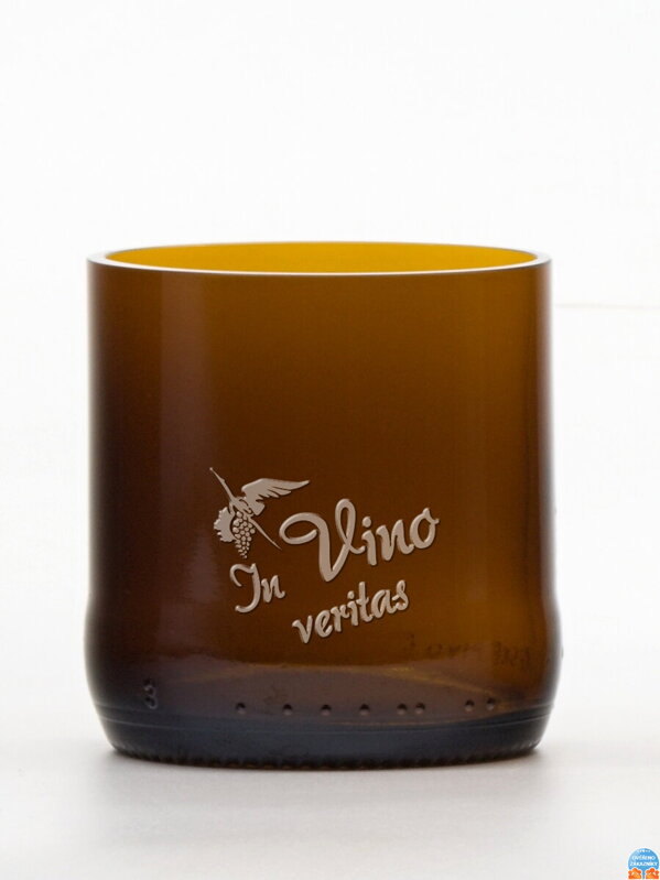 2 St. Öko-Gläser (aus einer Bierflasche) klein braun (7 cm, 6,5 cm) Moldawischer Storch - In vino veritas