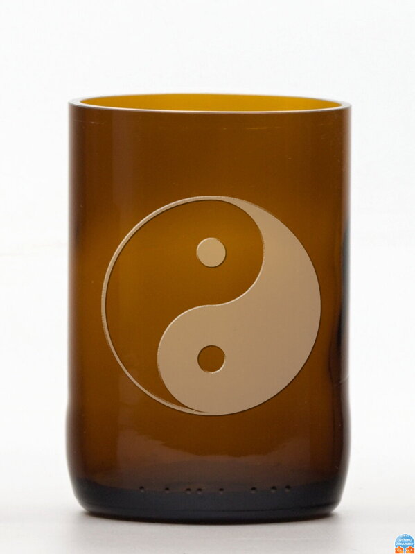 2ks Eko sklenice (z lahve od piva) střední hnědá (10 cm, 6,5 cm) Jing Jang